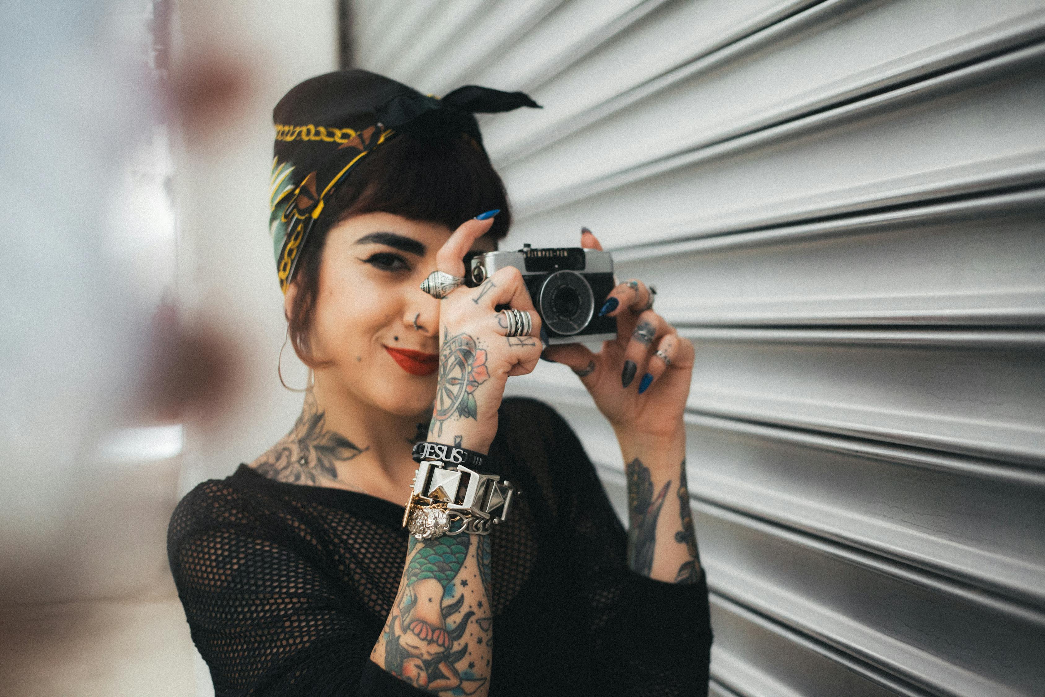 皆大歡喜演員，演技與角色的完美融合展現(xiàn)