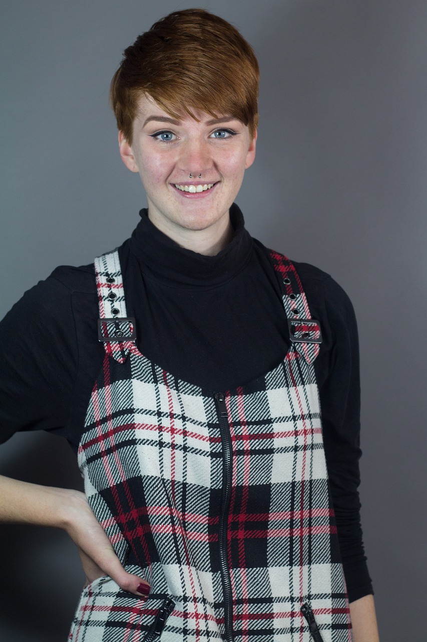 男明星短發(fā),時(shí)尚魅力與個(gè)人風(fēng)采的完美融合