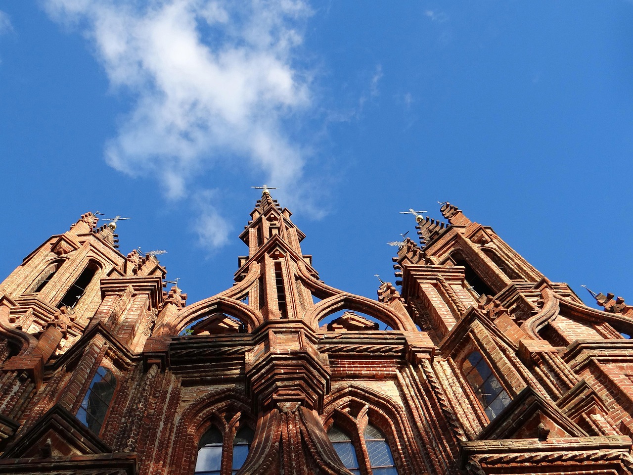 西安星雨華府未來(lái)繁華揭秘,最新動(dòng)態(tài)揭示未來(lái)趨勢(shì)