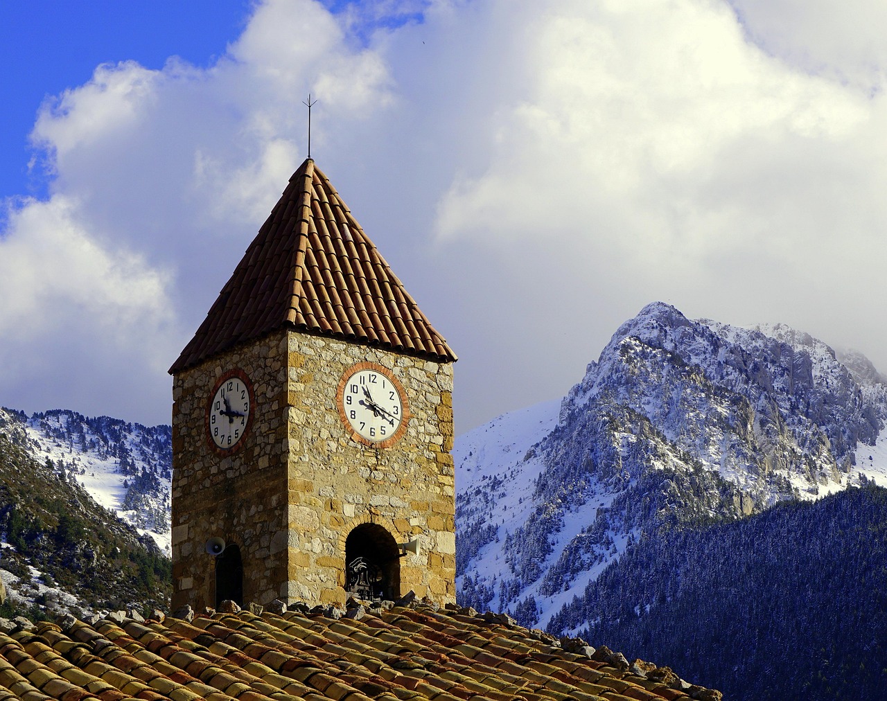 佳創(chuàng)視訊股價動態(tài)，市場走勢與技術(shù)分析揭秘