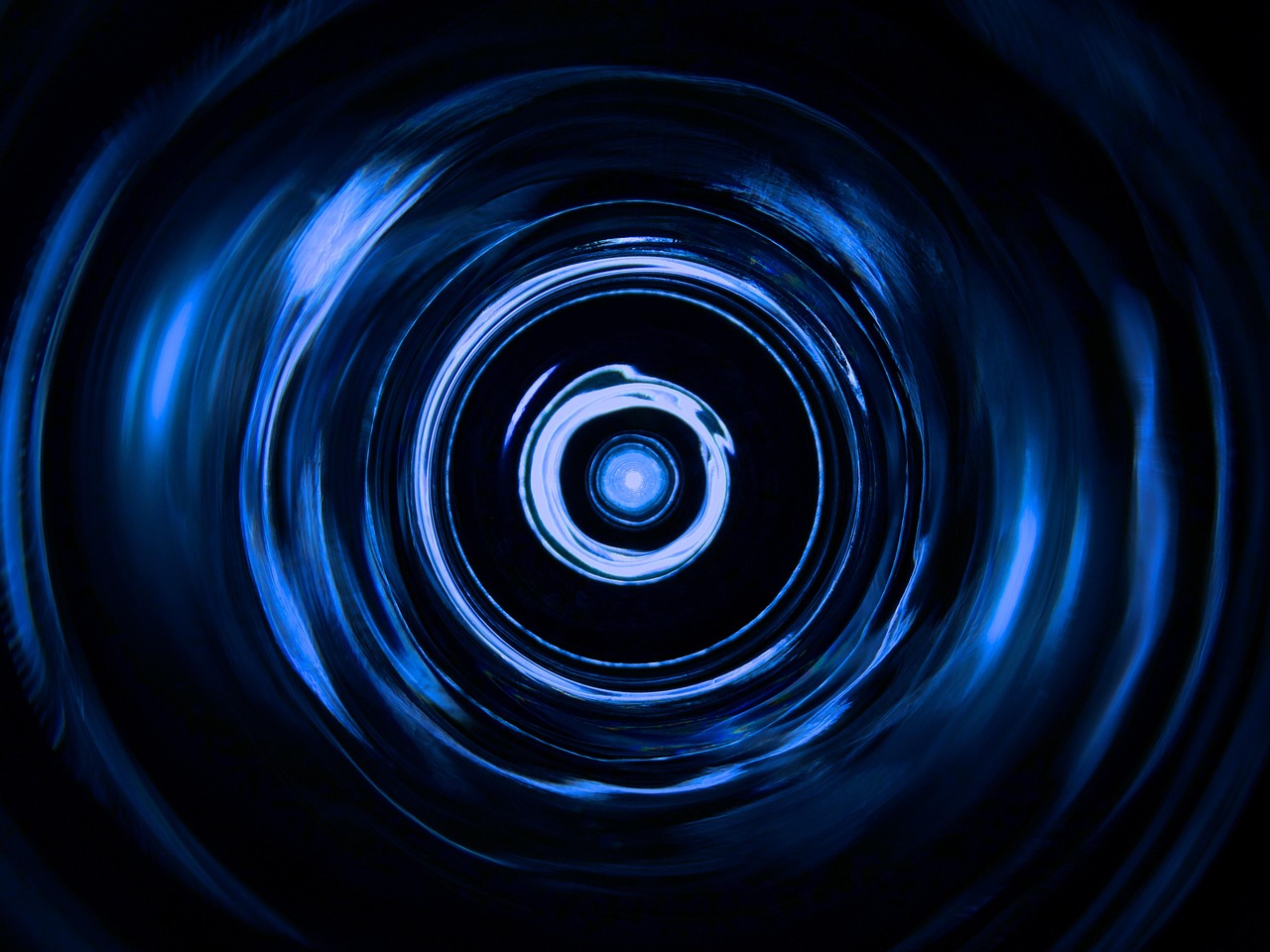 泡沫電影,銀幕幻象與現(xiàn)實(shí)思考之路