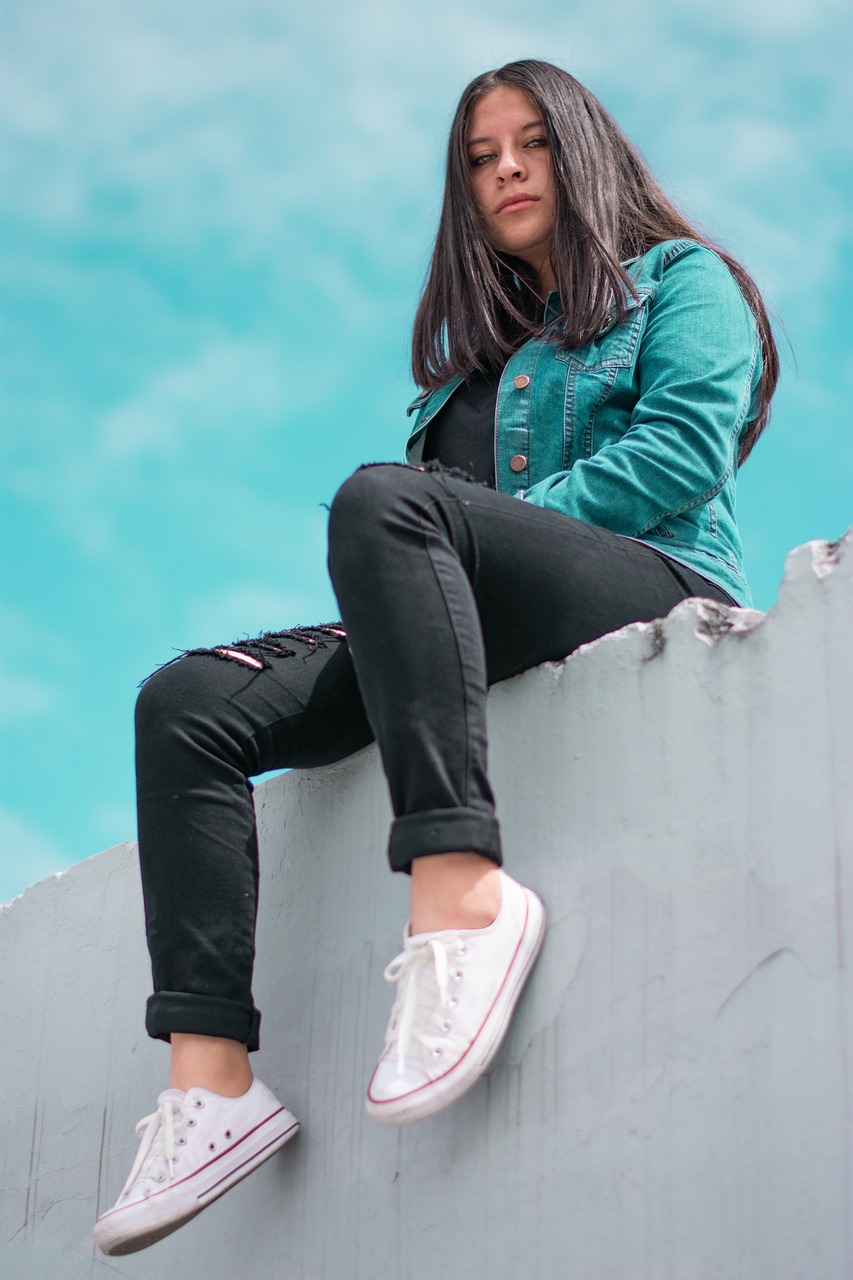 最新女性風(fēng)采，獨(dú)立自信，魅力四射的時(shí)尚風(fēng)采