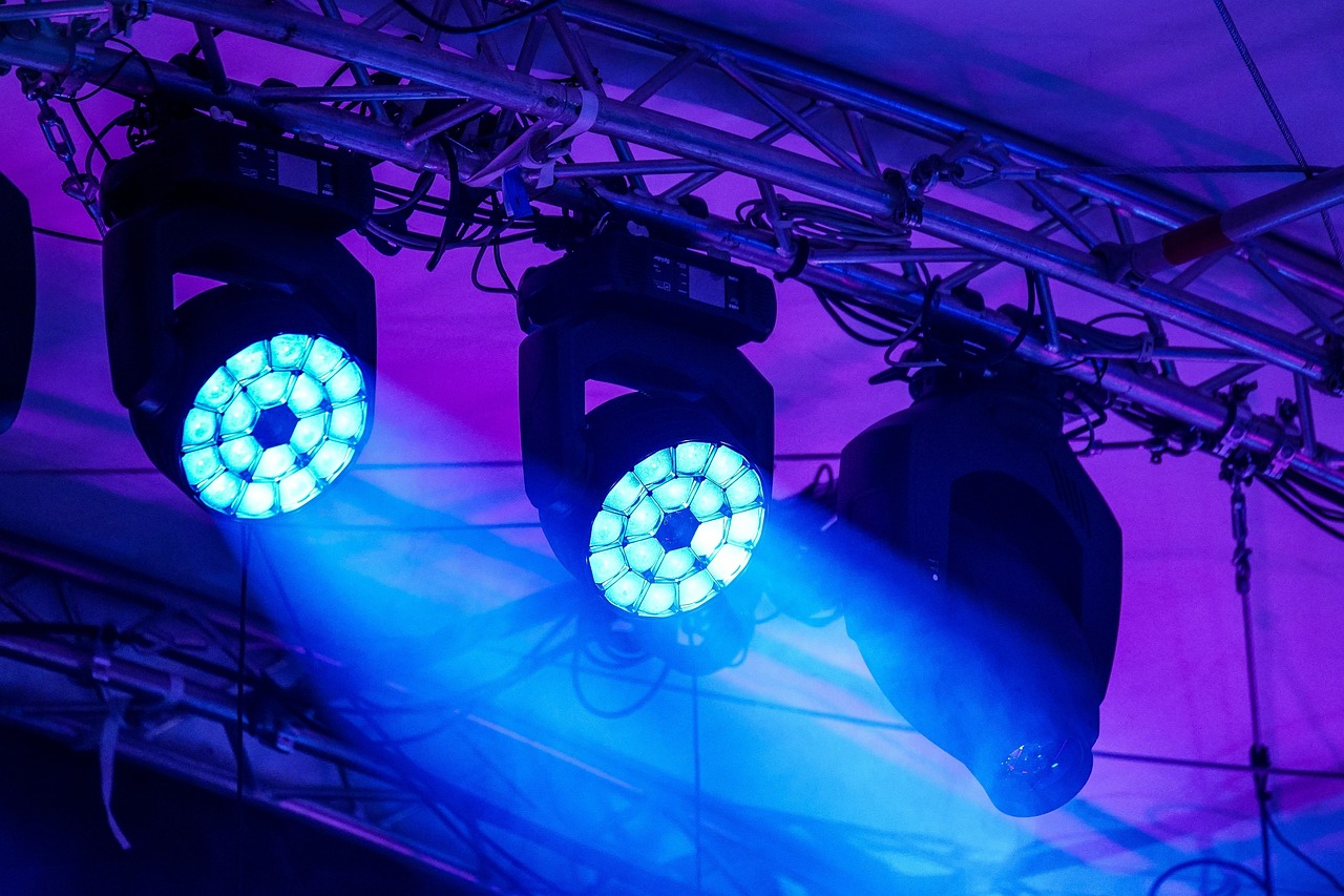 謝霆鋒王菲音樂愛情交織的最新動態(tài)揭秘