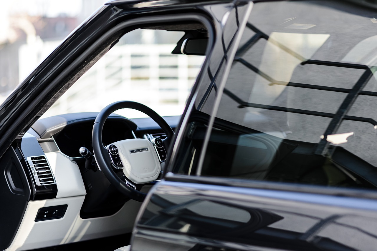 路虎攬勝最新動態(tài)引領豪華SUV市場風向標