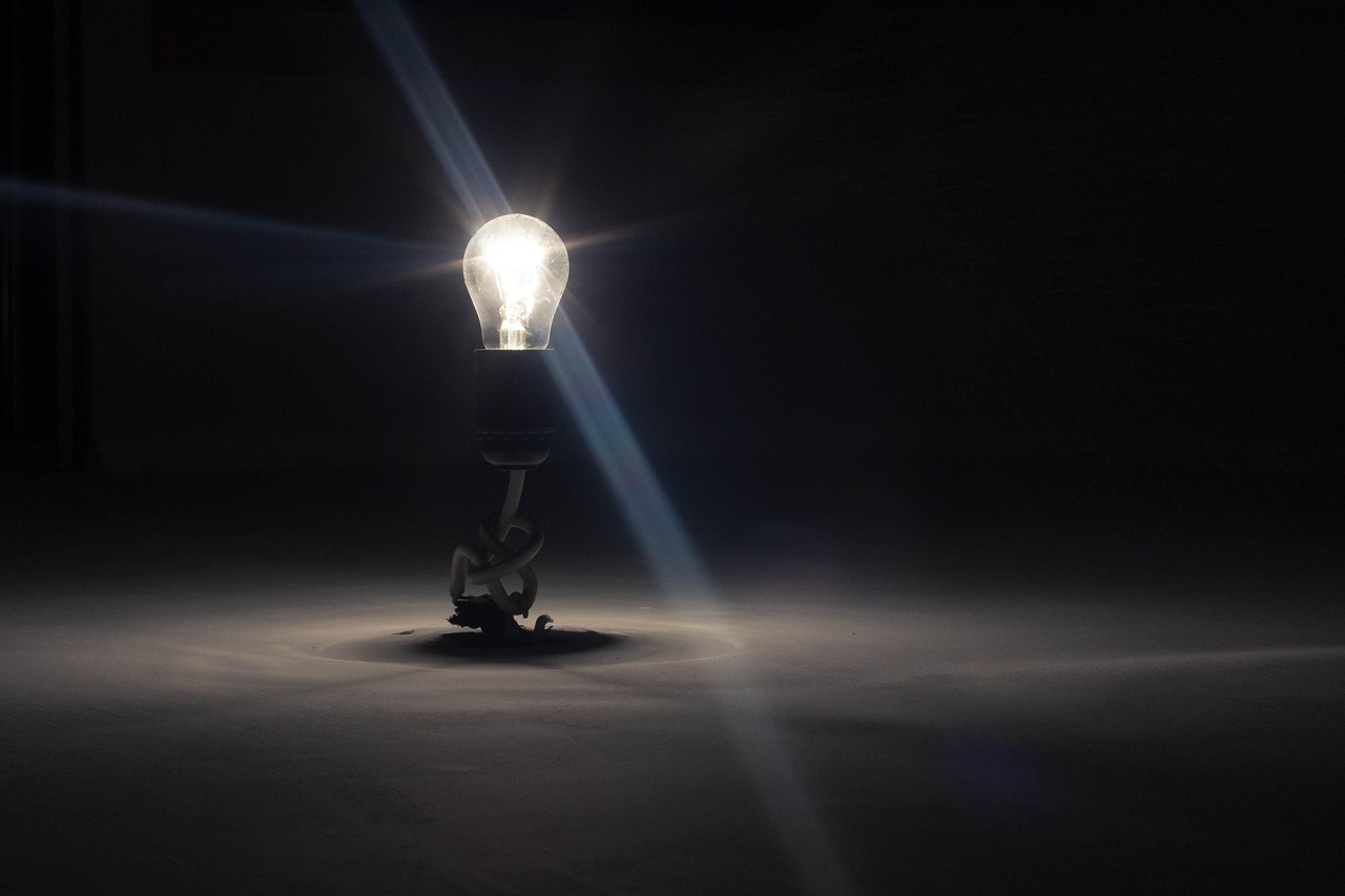 深度解析近期熱門電影背后的故事、情感與主題