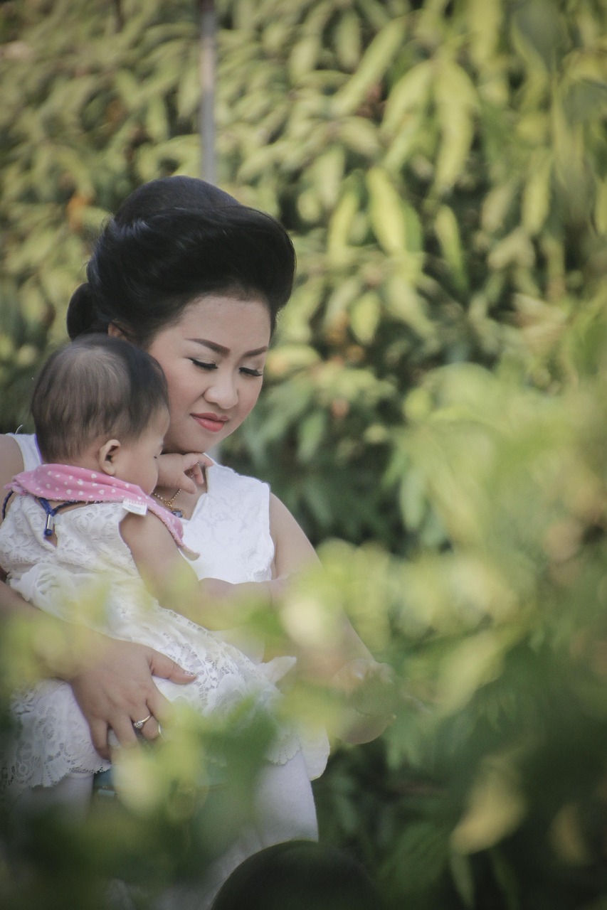 擁抱太陽的月亮演員表揭秘，深情演繹的韓劇經(jīng)典角色