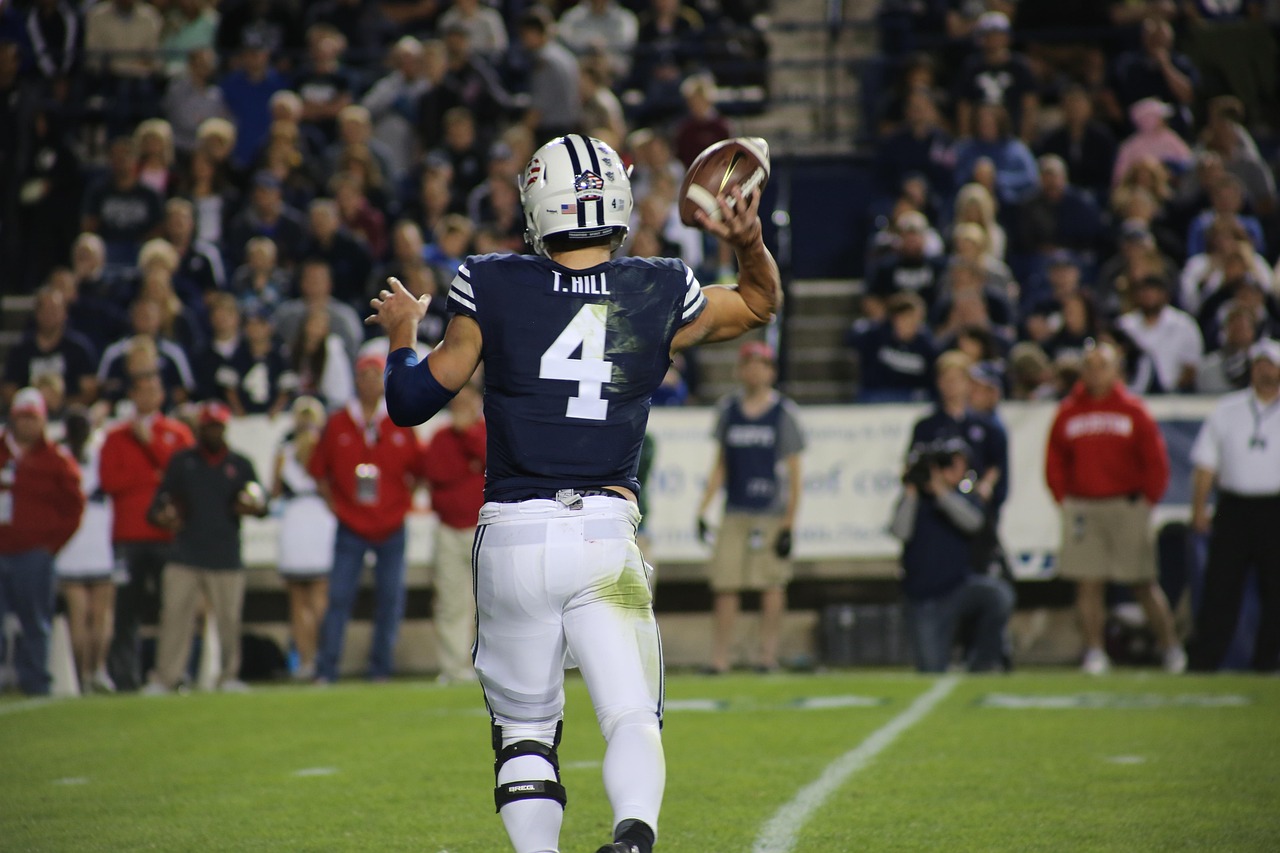 前鋒最新轉(zhuǎn)會(huì)費(fèi)揭秘，現(xiàn)代足球經(jīng)濟(jì)背后的故事浮出水面