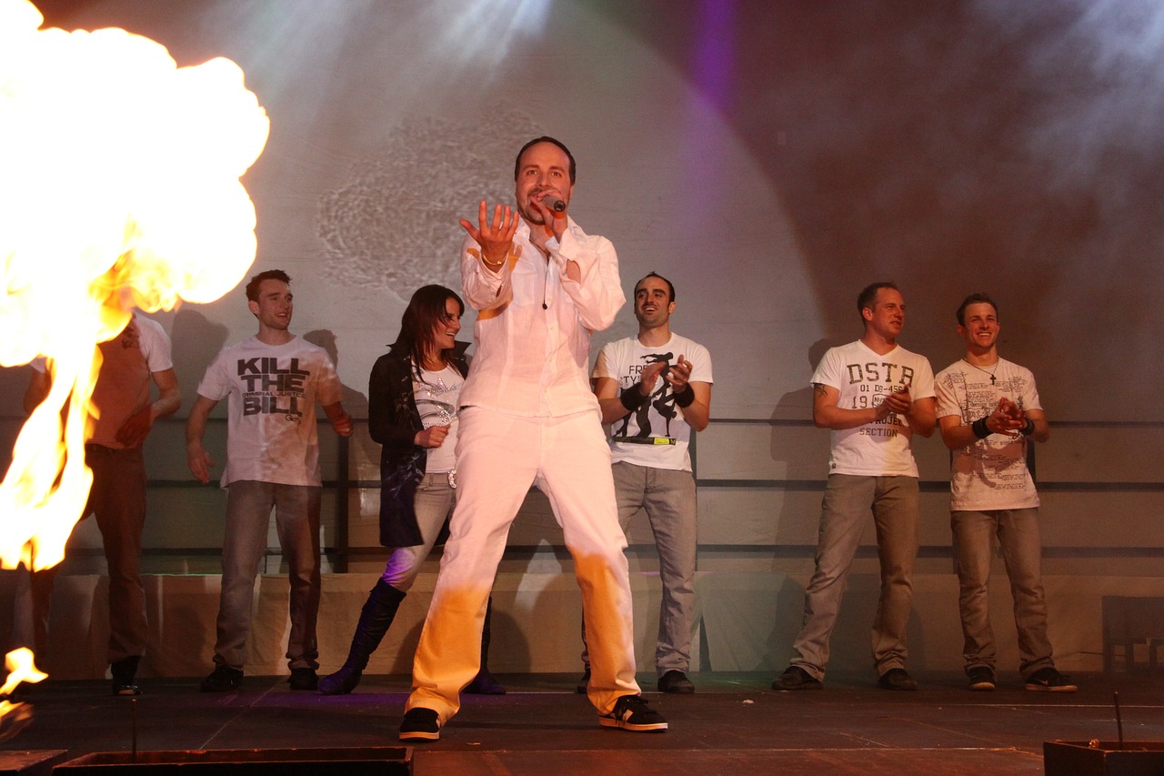 璀璨星辰再現(xiàn),回望1985年明星風(fēng)采