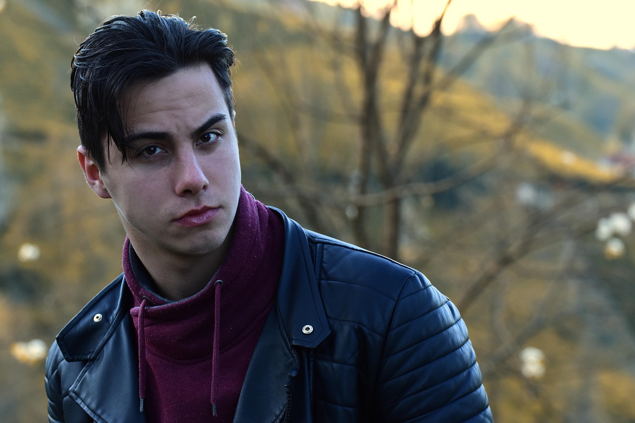 二次元動漫頭像男的魅力與多樣性展現(xiàn)