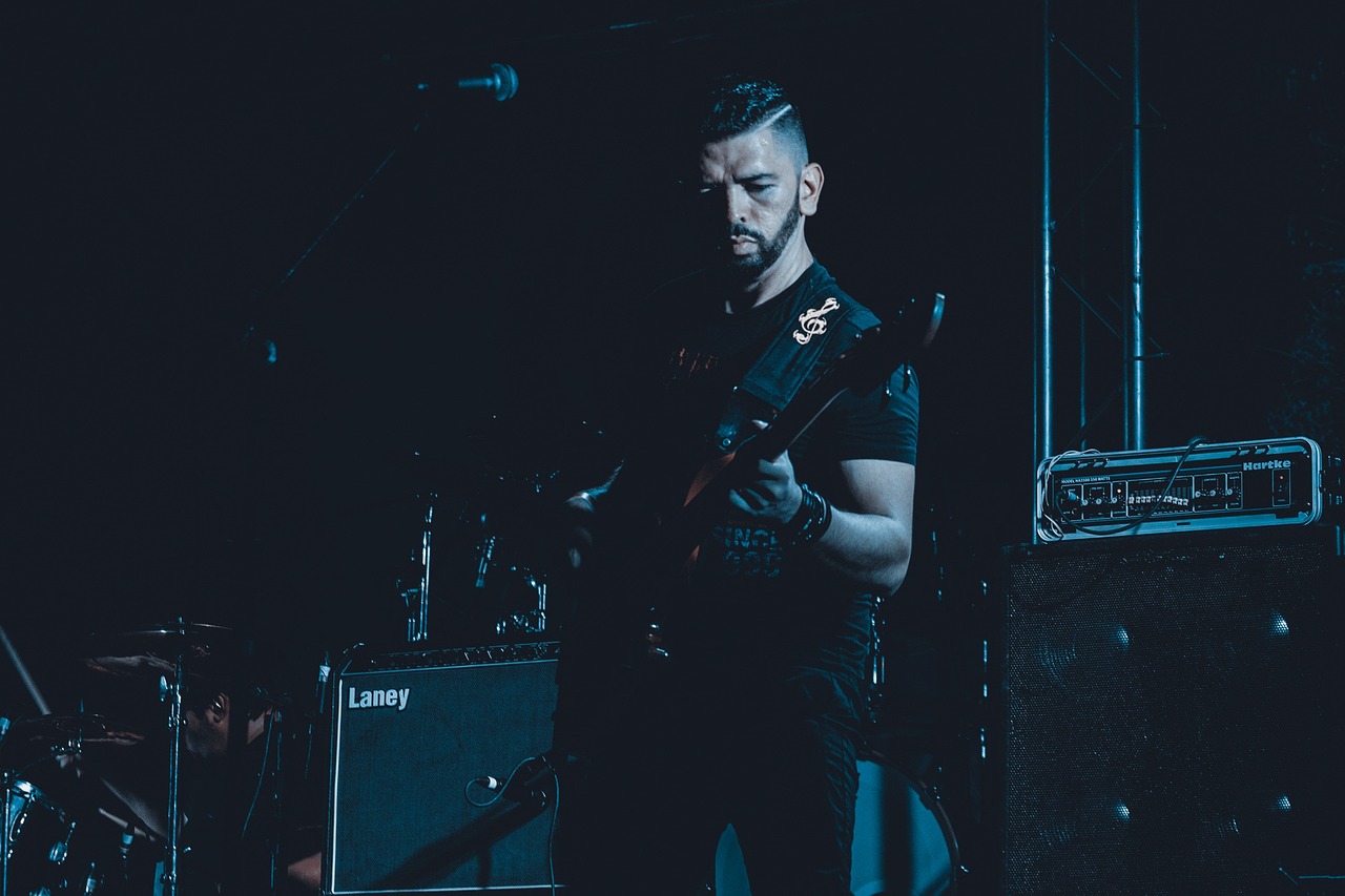 高佳填新作發(fā)布,音樂與藝術(shù)的融合之美亮相舞臺(tái)