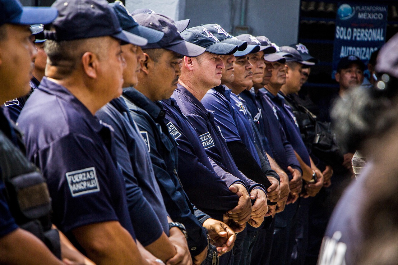 興寧市公安局加強(qiáng)社會(huì)治安行動(dòng),保障民生安全