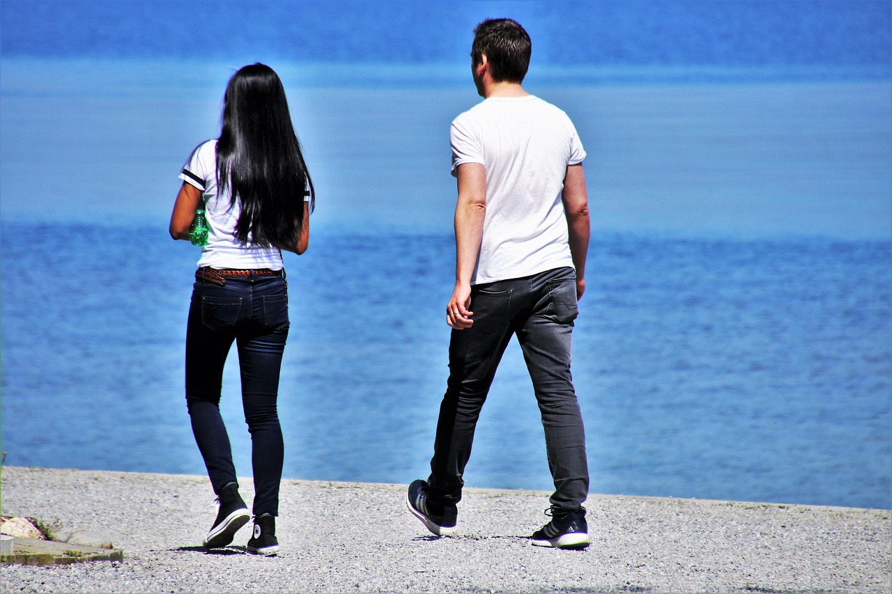 恩愛(ài)兩不疑，深度解讀情感交織的電視劇，免費(fèi)觀看全集