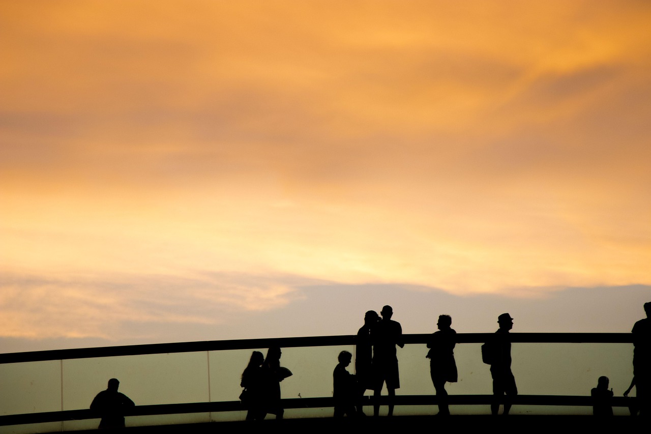 電影花宵道中，光影之下的探索之旅