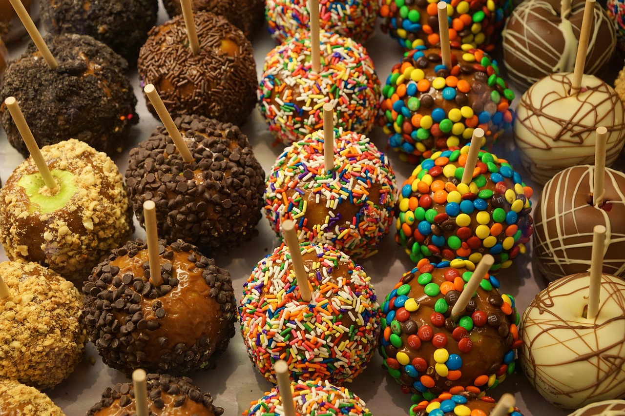 聚焦2017年黨的新理論動態(tài)，理論創(chuàng)新與發(fā)展回顧