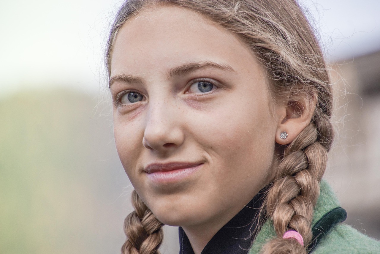 大臉明星的面容故事與魅力探索