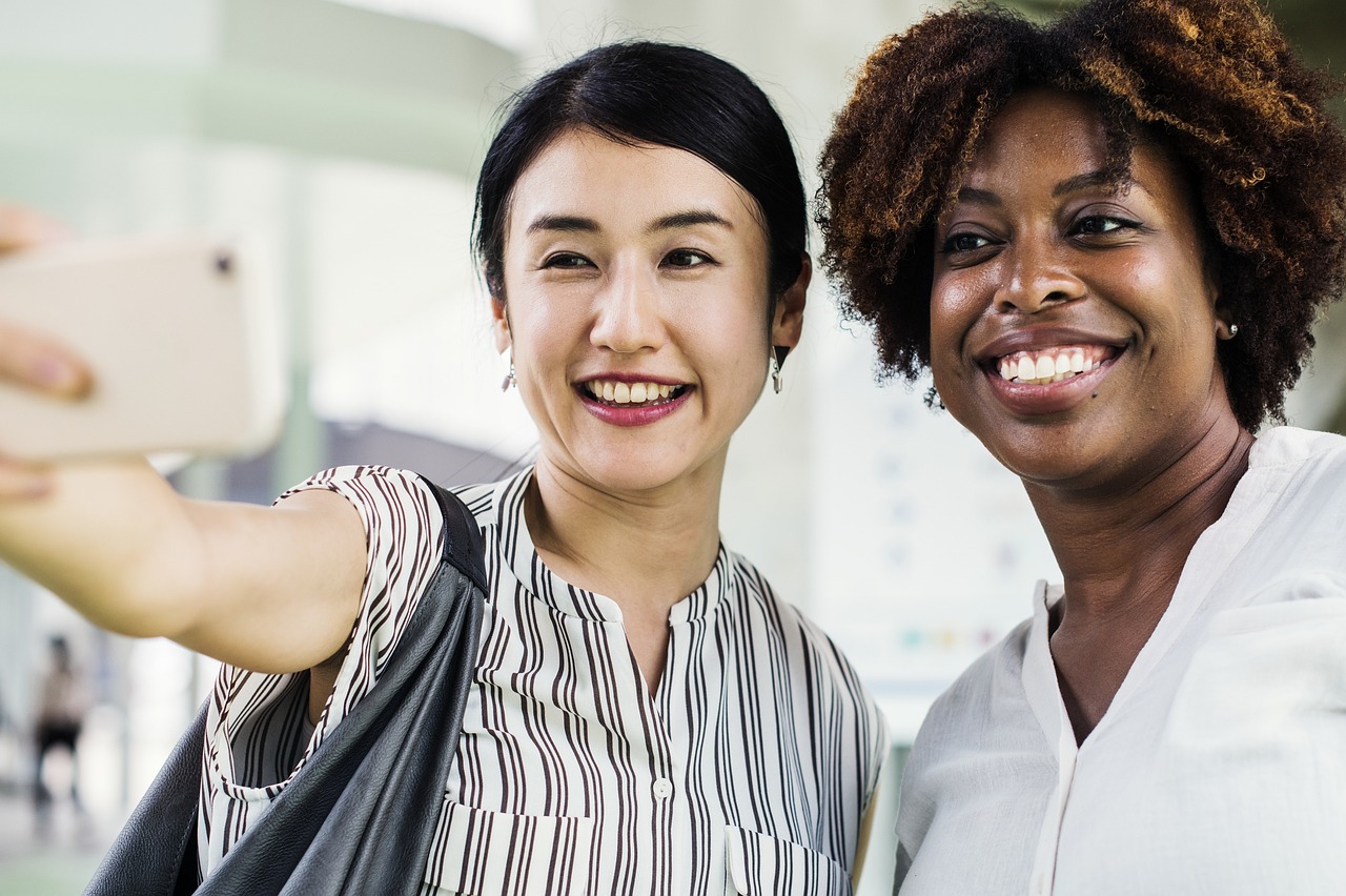 同方股份最新動態(tài)引領(lǐng)科技創(chuàng)新，加速數(shù)字經(jīng)濟發(fā)展