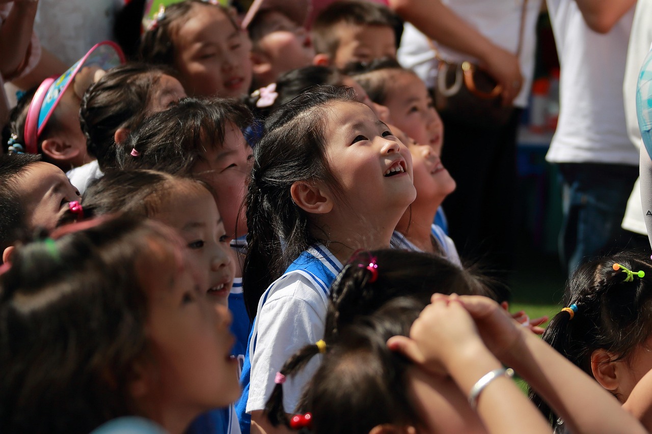 深化理論與實(shí)踐結(jié)合，推動黨員教育創(chuàng)新發(fā)展，最新教育動態(tài)綜述