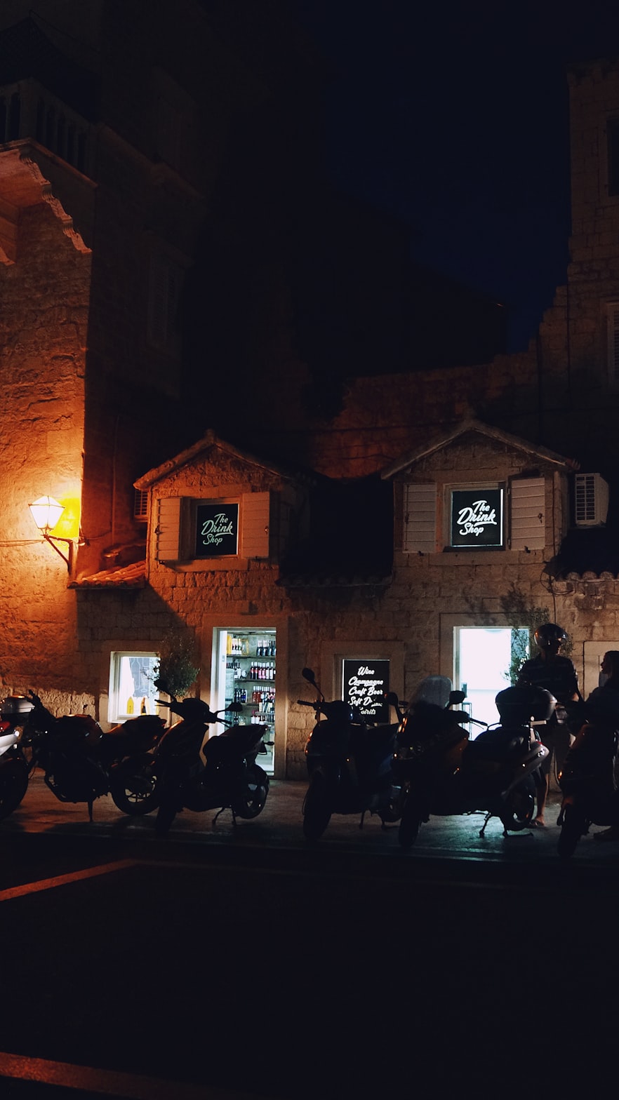 新明星舞廳,城市璀璨之夜的心跳之地