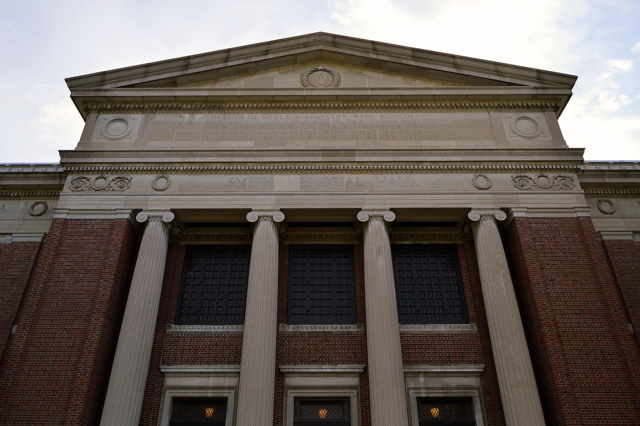 探索日本動漫之都的學(xué)術(shù)殿堂,日本動漫大學(xué)深度解析