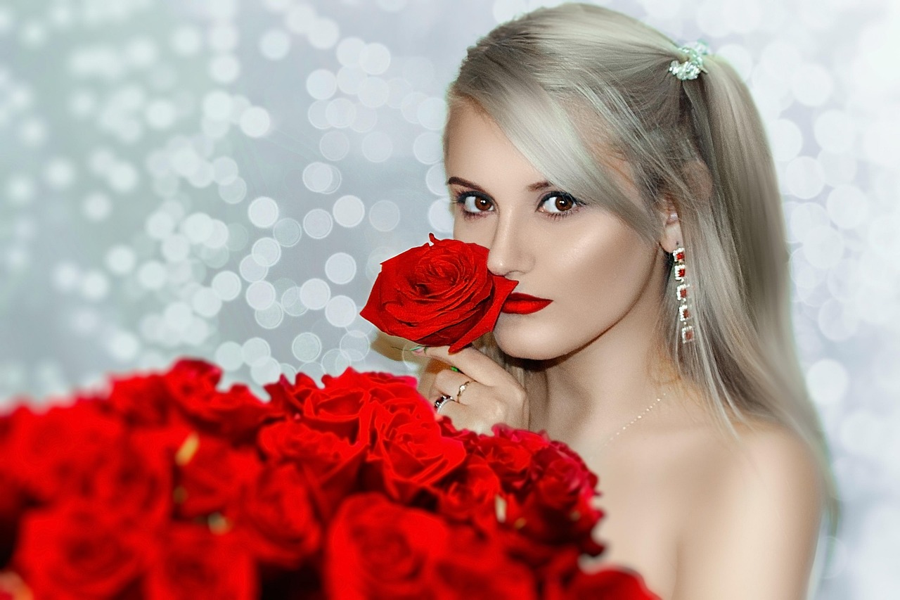 圣羅蘭的價(jià)格，時(shí)尚與品質(zhì)的完美融合，展現(xiàn)獨(dú)特魅力風(fēng)采！