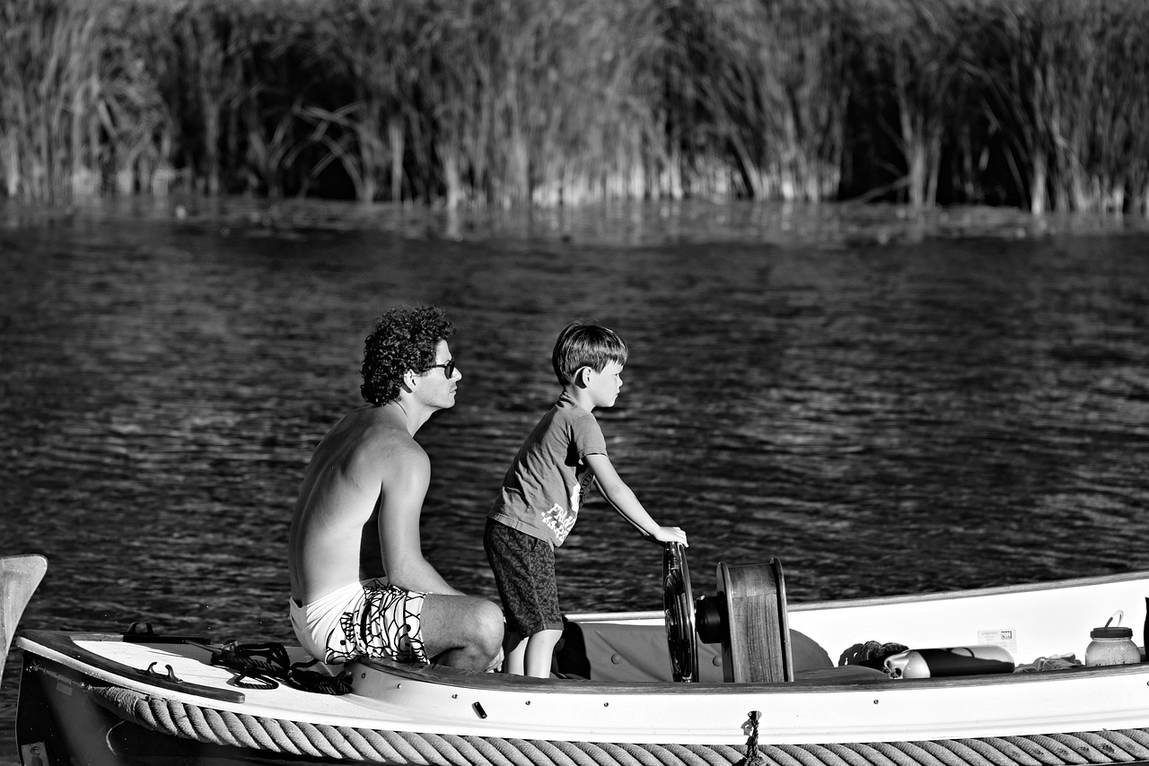 電影同船愛歌,歌聲中的情感之旅