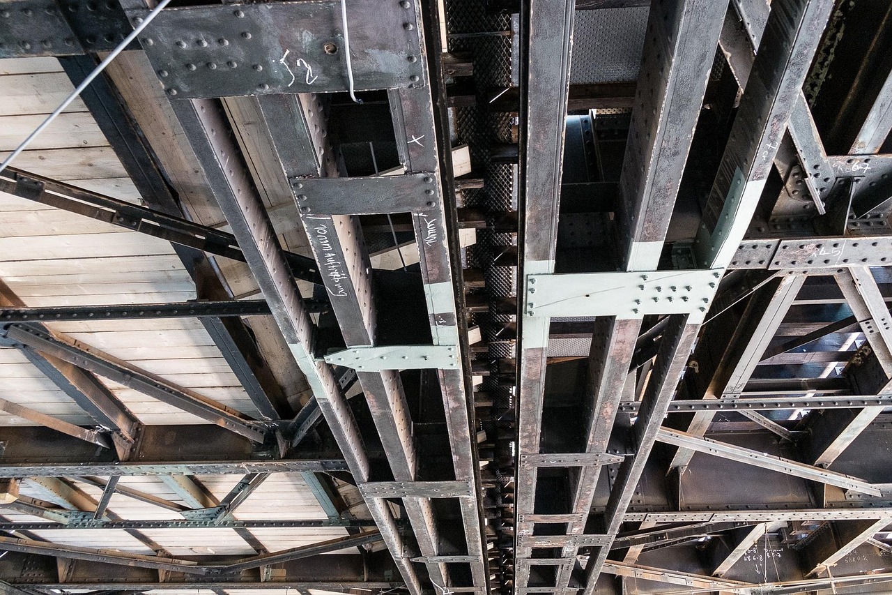 建筑鋼材價格分析及市場波動與影響因素探討