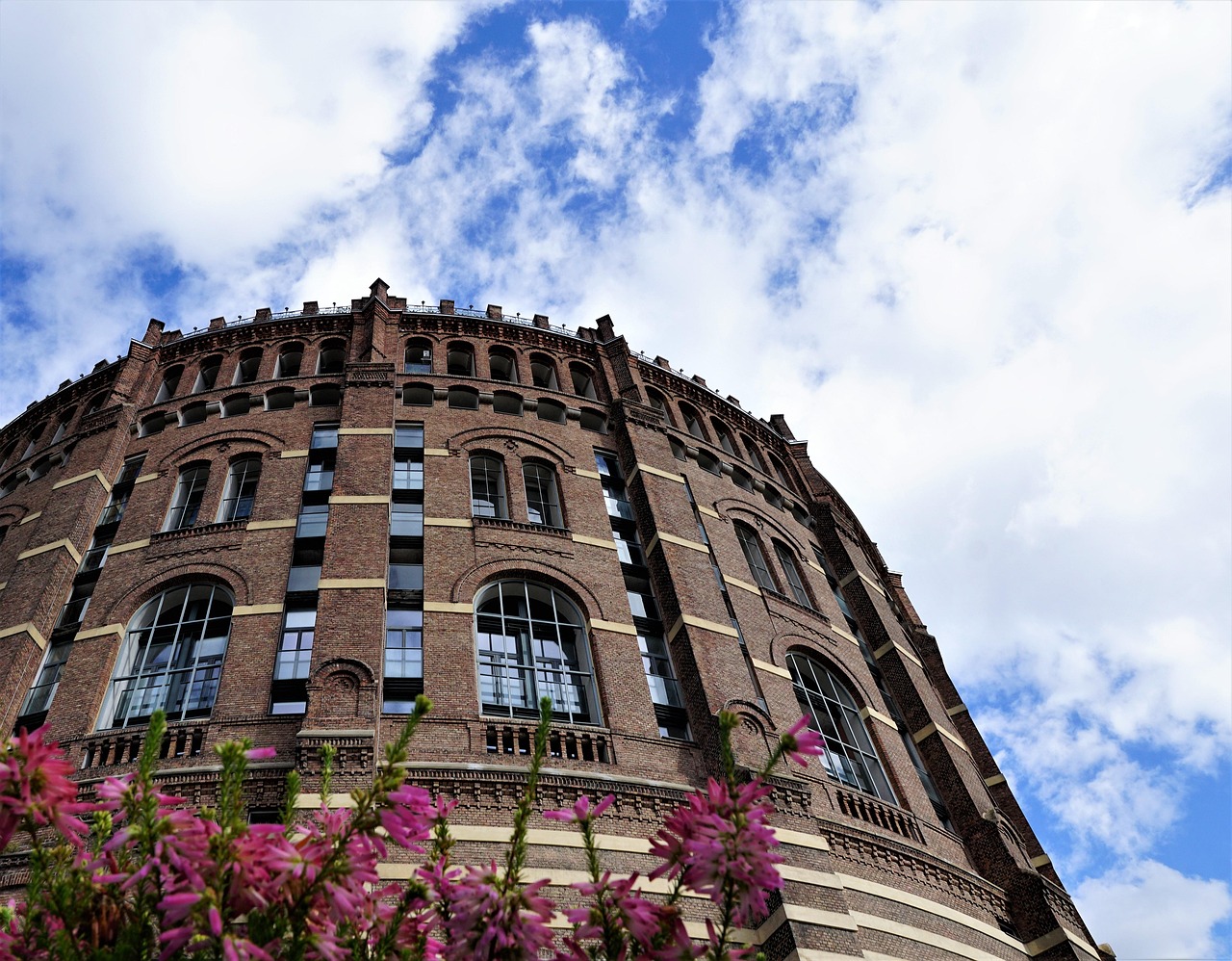 酒店新動態(tài),引領(lǐng)行業(yè)變革的創(chuàng)新力量揭秘