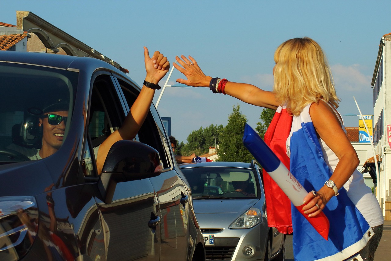 全球足球最新動(dòng)態(tài)，變革與發(fā)展同步追蹤