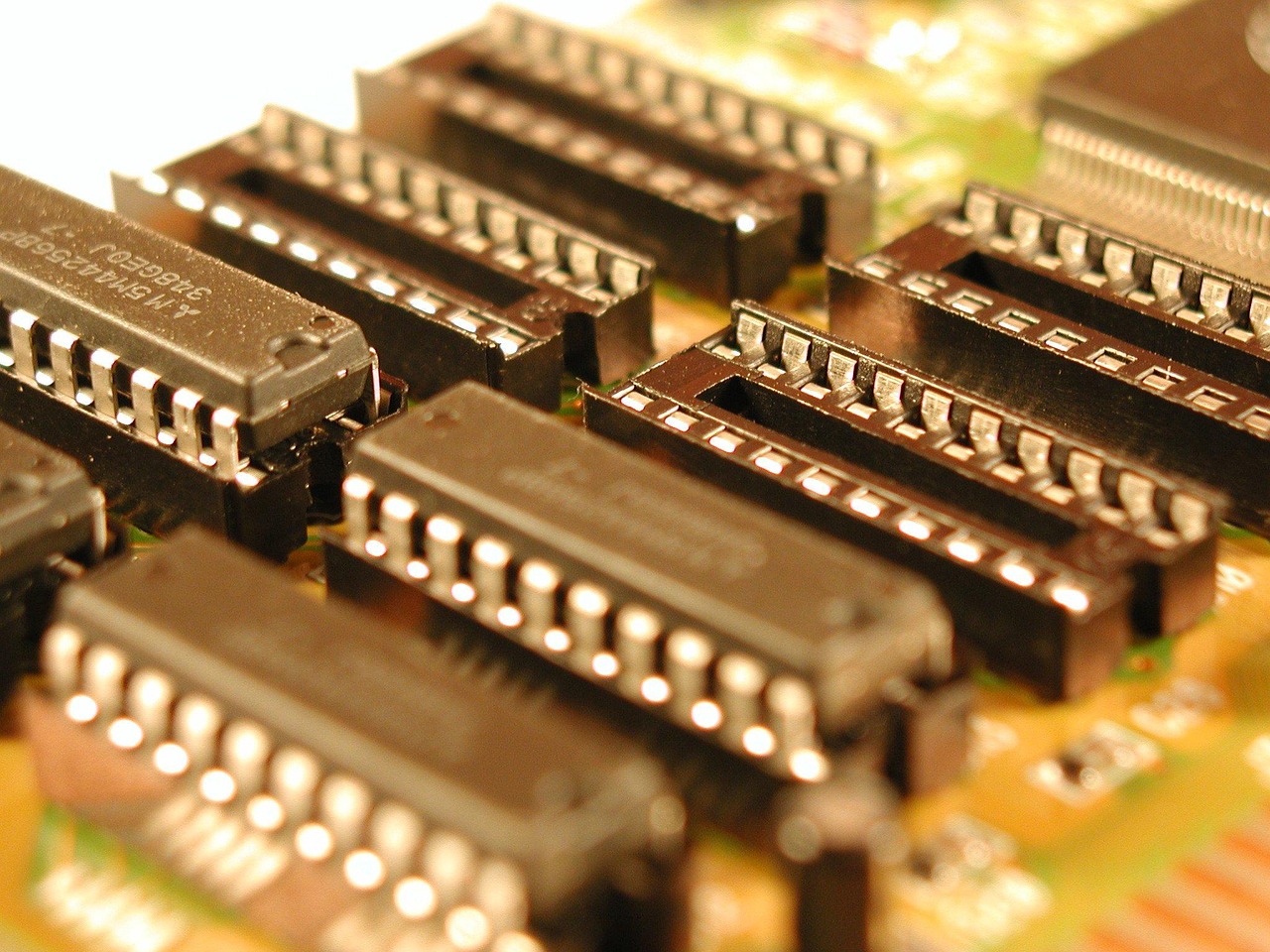 中珠控股利好消息引領(lǐng)企業(yè)騰飛發(fā)展之路。