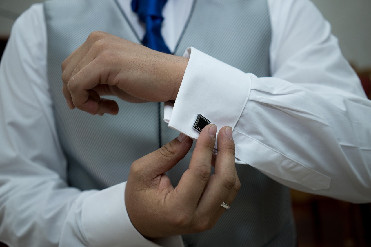 友迅達(dá)股票行情分析與展望,最新動(dòng)態(tài)及市場(chǎng)預(yù)測(cè)