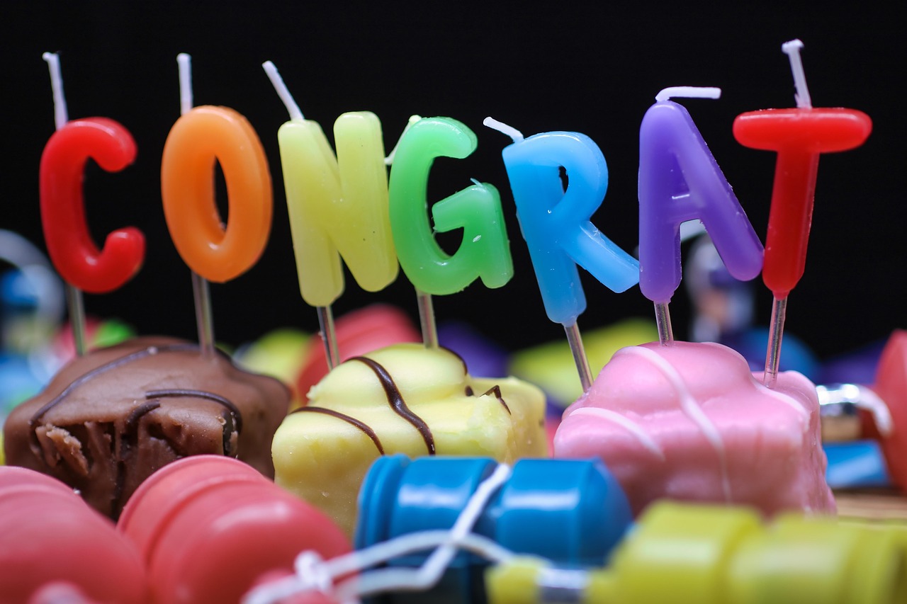 動漫元素與生日蛋糕的夢幻融合，創(chuàng)意蛋糕帶你穿越二次元世界！