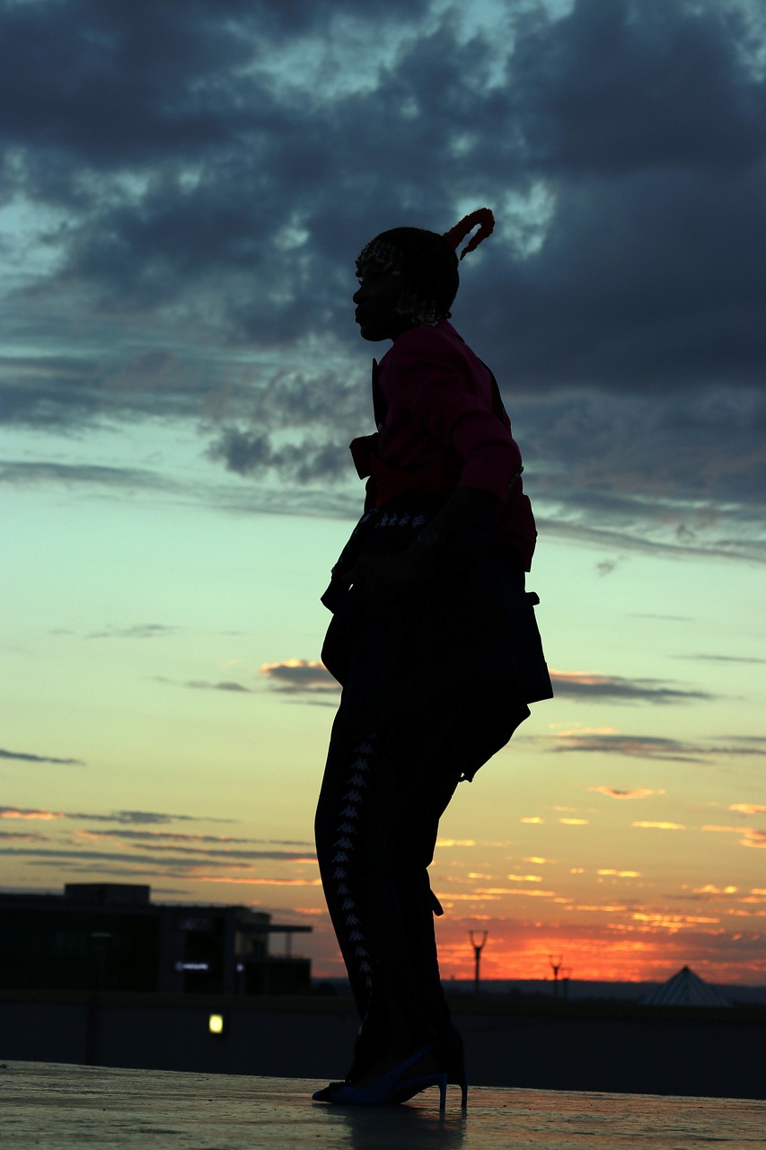 九堡國芳百貨最新動態(tài)，引領(lǐng)區(qū)域零售新潮流，打造時尚購物新體驗。