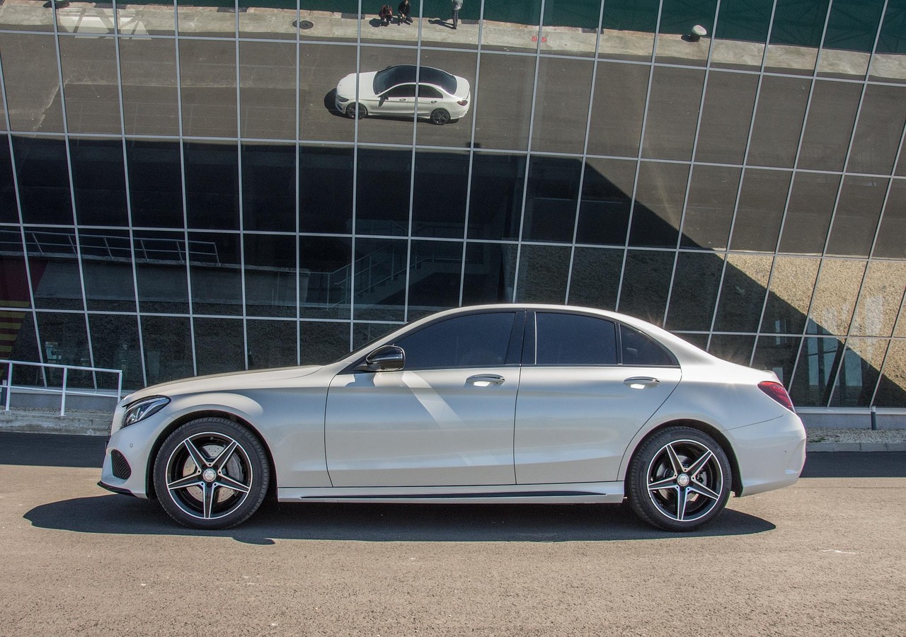 豪華與科技的完美融合，最新大奔重磅登場(chǎng)！