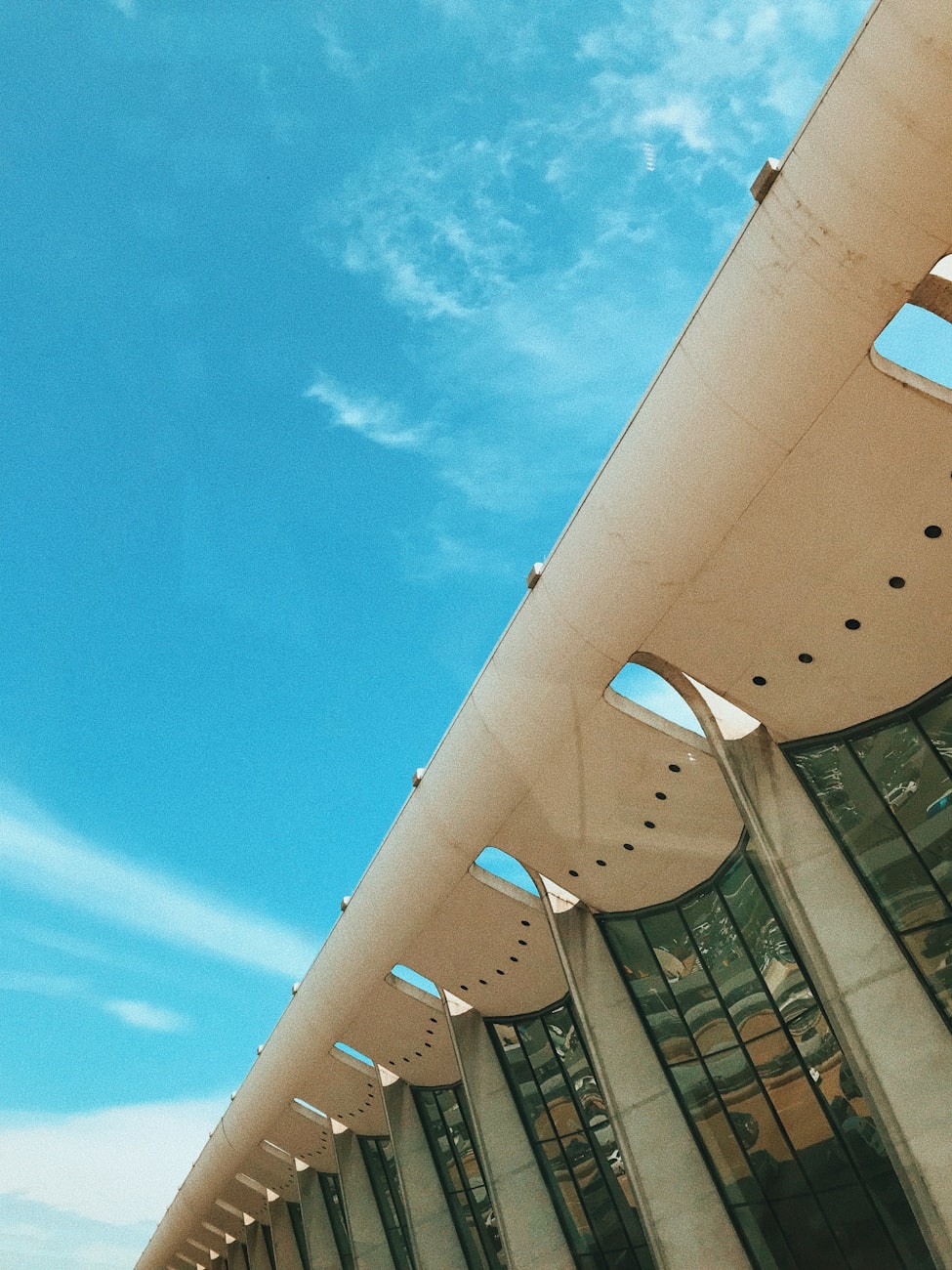 美國上市門檻，企業(yè)走向資本市場的關(guān)鍵路徑探索