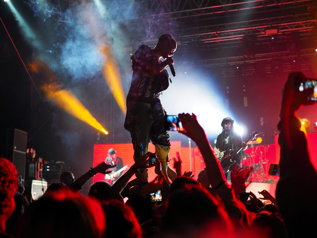 巴西演員的舞臺與銀幕之旅,璀璨魅力的展現