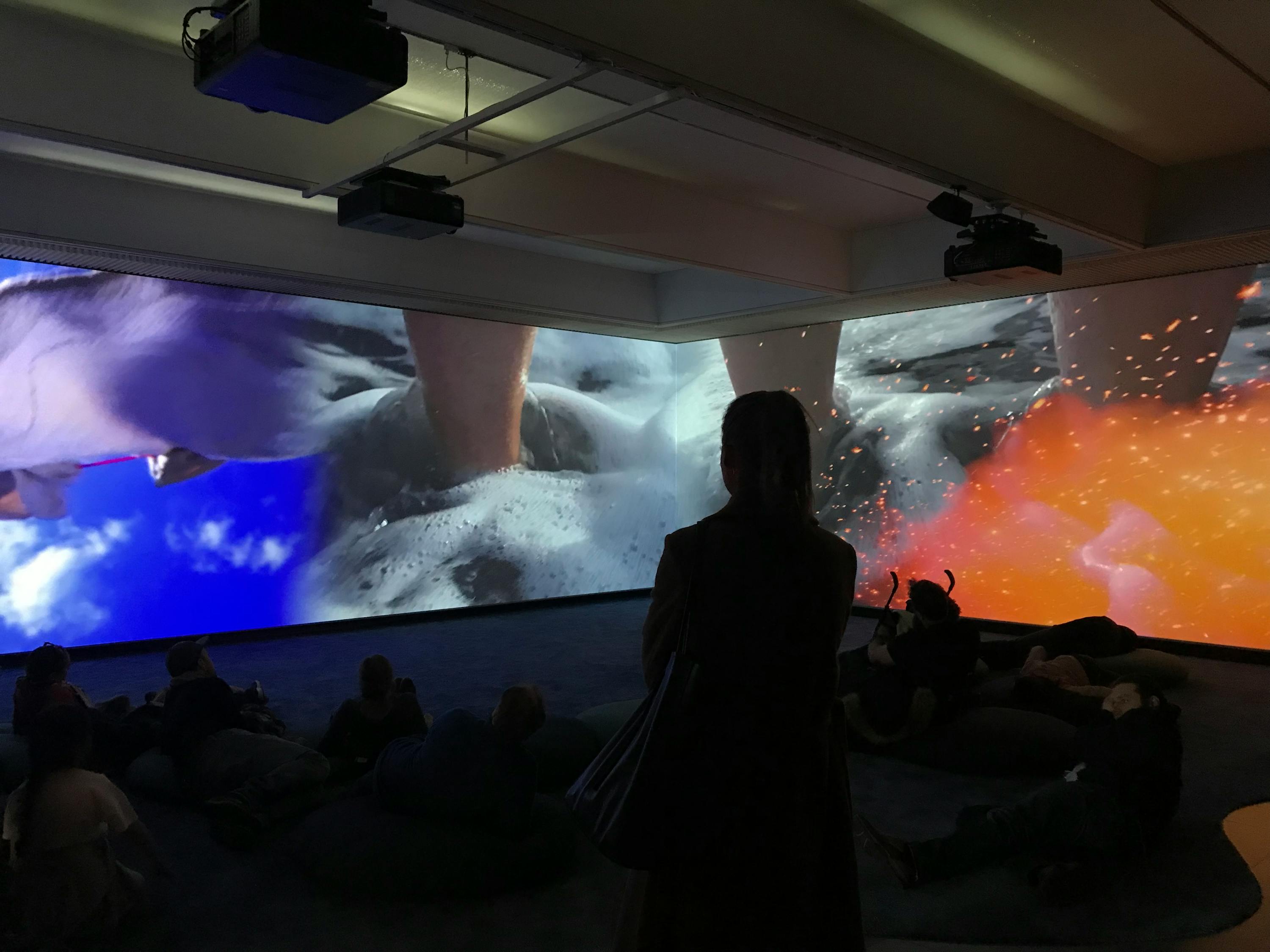 成人繪畫比賽，展現(xiàn)藝術(shù)魅力的舞臺(tái)