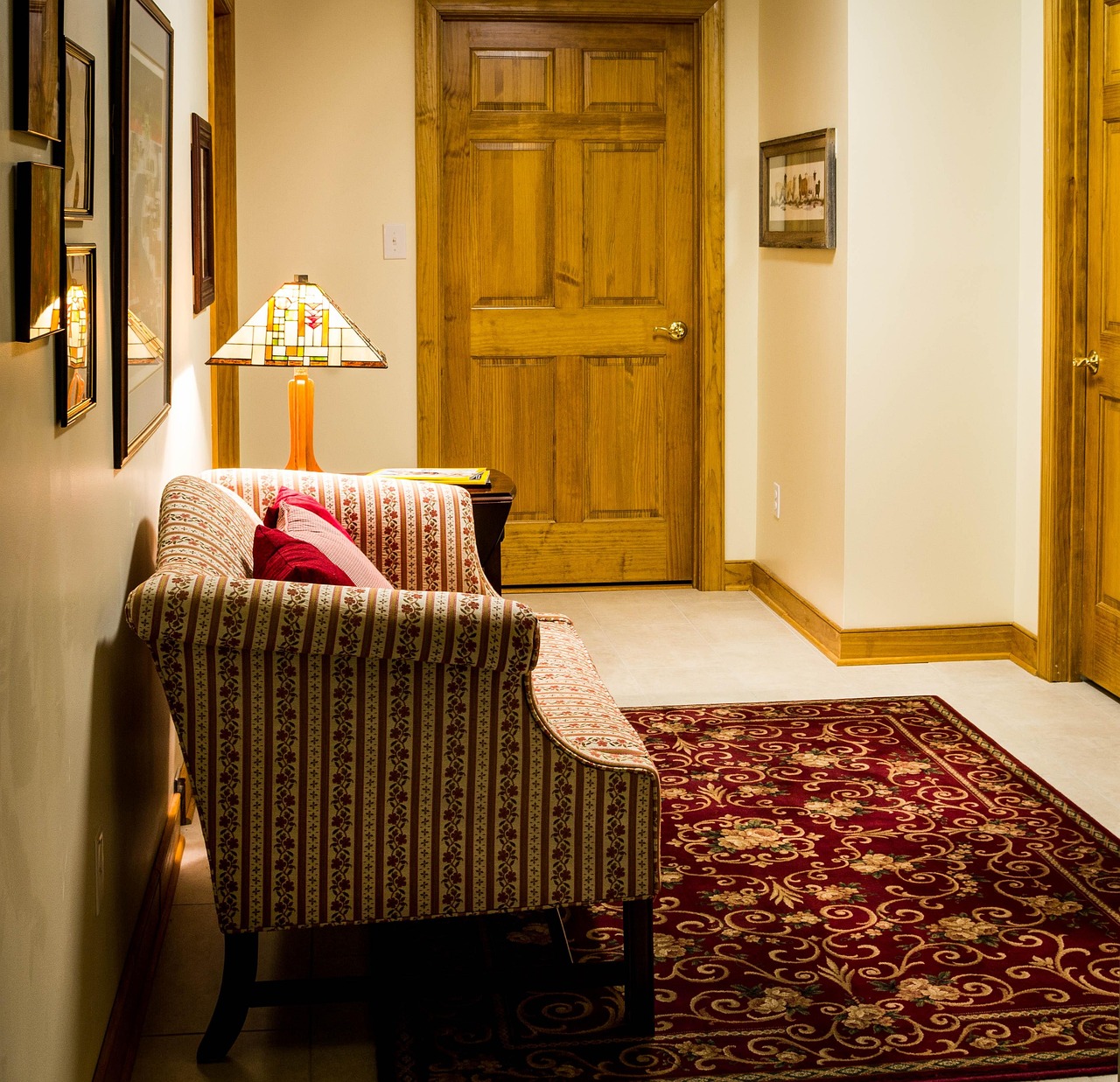 家居擺放藝術(shù)，沙發(fā)與電視的和諧擺放之道