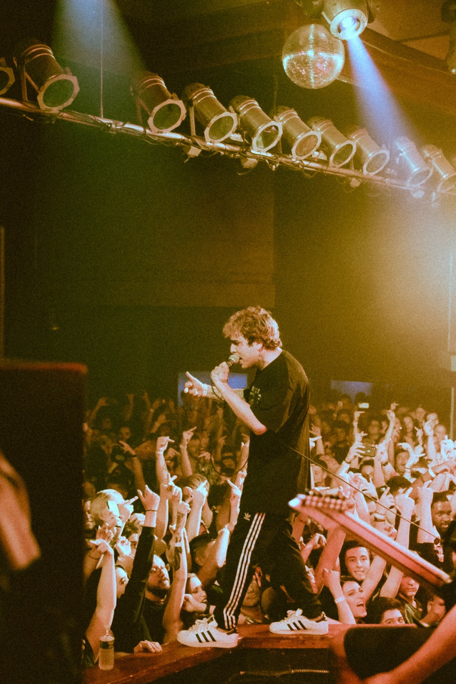 最新Les電影電視劇,多元情感的藝術(shù)舞臺探索