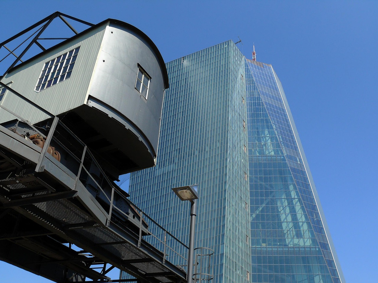 億航上市,智能無人機行業(yè)的新里程碑